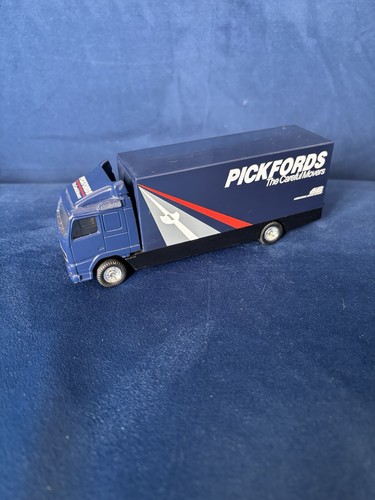 Corgi superhauler pickfords - corgi,